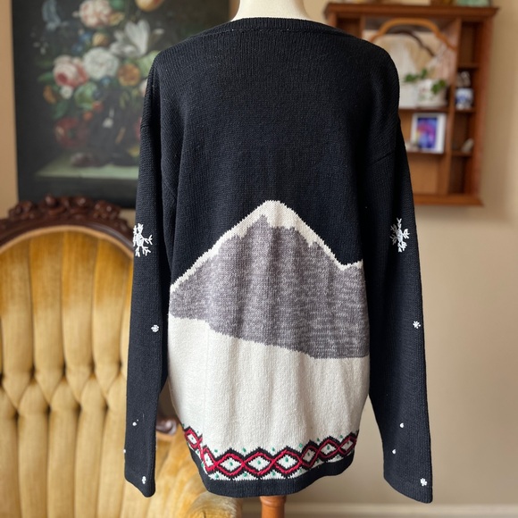 ☾ Vintage Bobbie Brooks embroidered and beaded Christmas sweater cabin scene - Picture 7 of 8